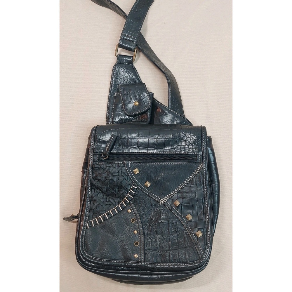 Vintage Y2K Black Faux Croc Vegan Leather Crossbody Shoulder Bag Studded Retro